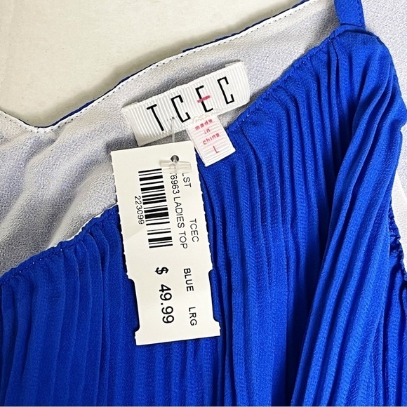 ✨NEW!✨ TCEC Women’s Blue Ruffle Tank - Large - Picture 4 of 8